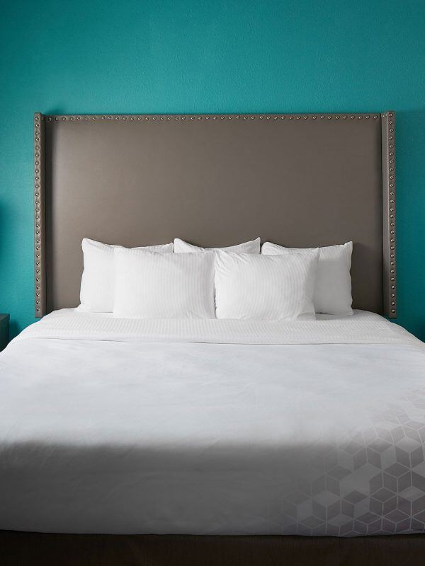 artone-JT-2019-headboard-600x800 (1)