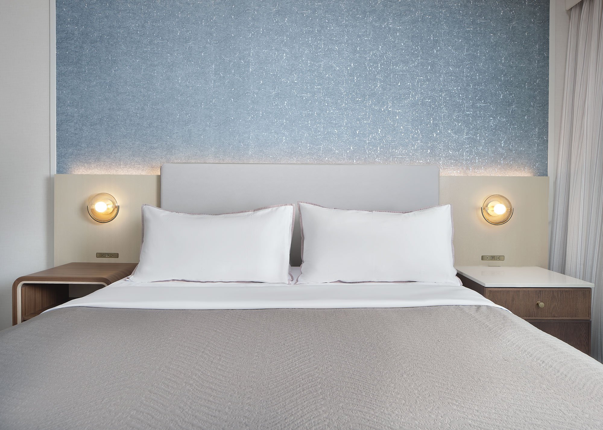 marriott_westin buf_King-headboard